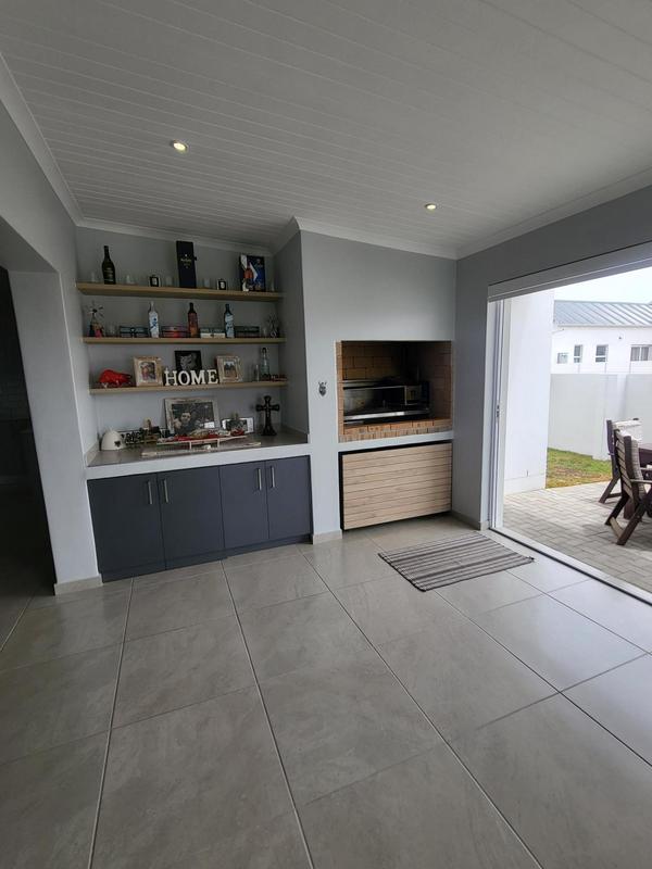 3 Bedroom Property for Sale in Laaiplek Western Cape